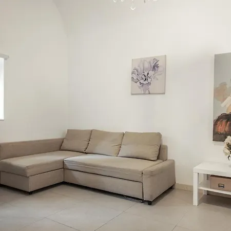 Zefnea House Apartment
